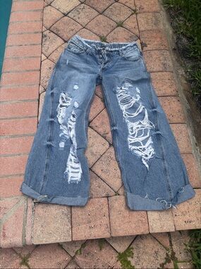SER.O.YA Distressed Light Blue Wide-Leg Jeans